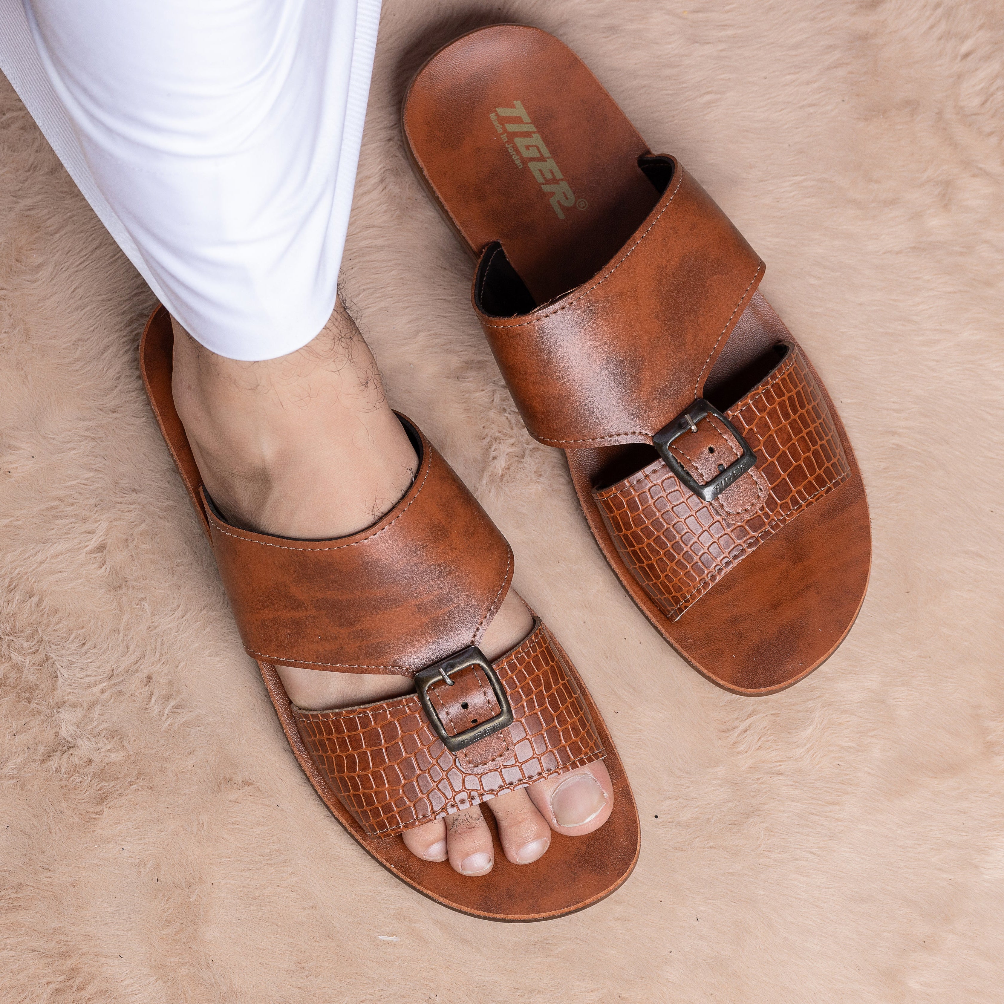 القطرية - جلد معالج